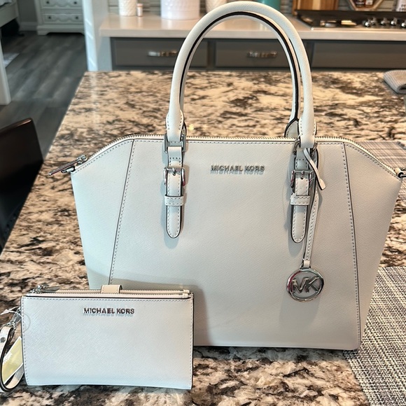 Michael Kors White Handbag and Wristlet Wallet Set—New with Tags - Picture 1 of 9